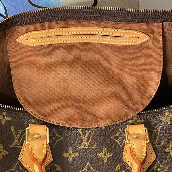 Louis Vuitton Speedy 40 - Picture 9 of 16
